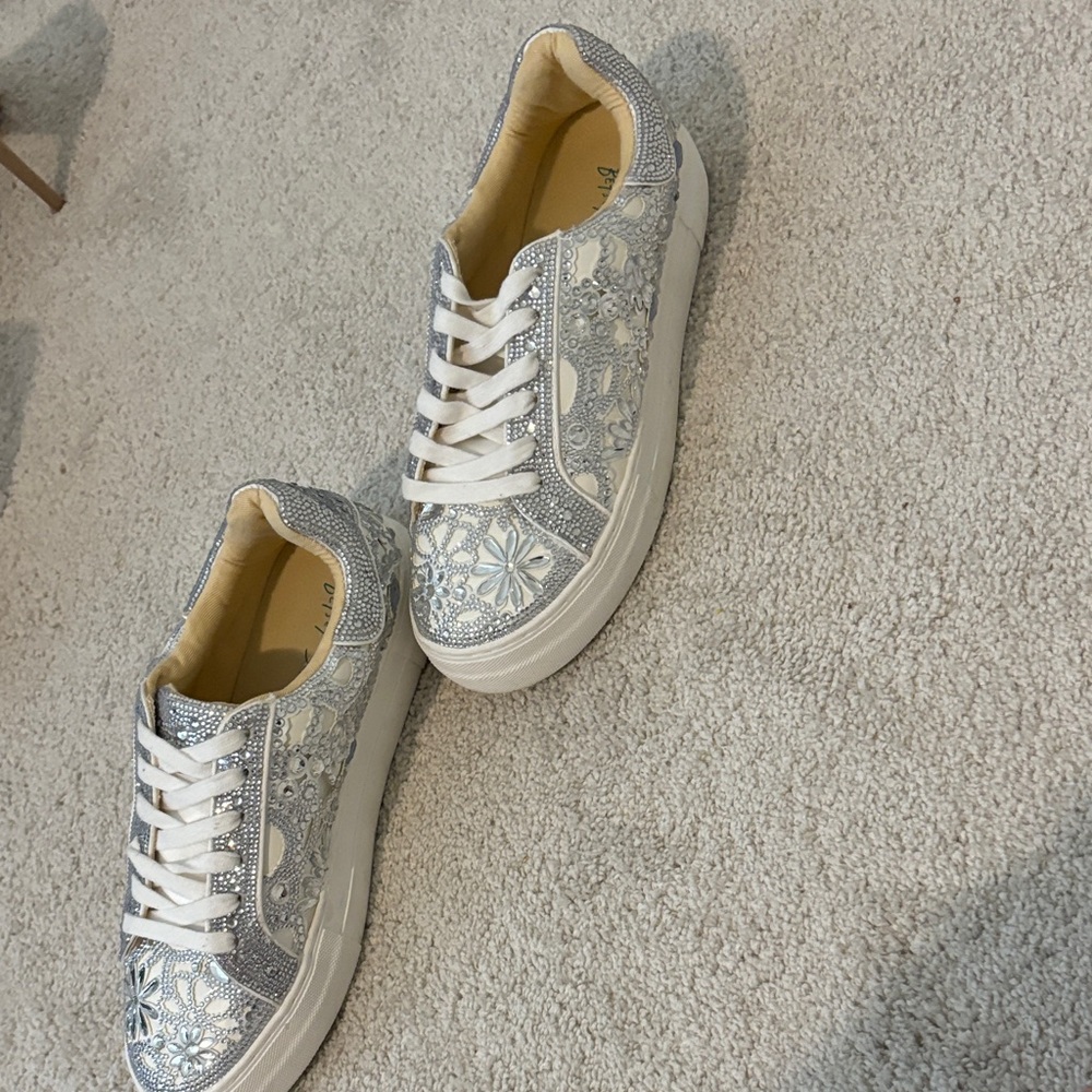 Betsey Johnson Silver and White Floral Sneakers - Picture 2 of 7